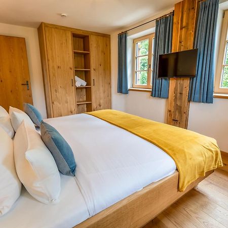Graf Chiemo Suites - Direkt Am Chiemsee Mit Separatem Seezugang คีมิง ภายนอก รูปภาพ