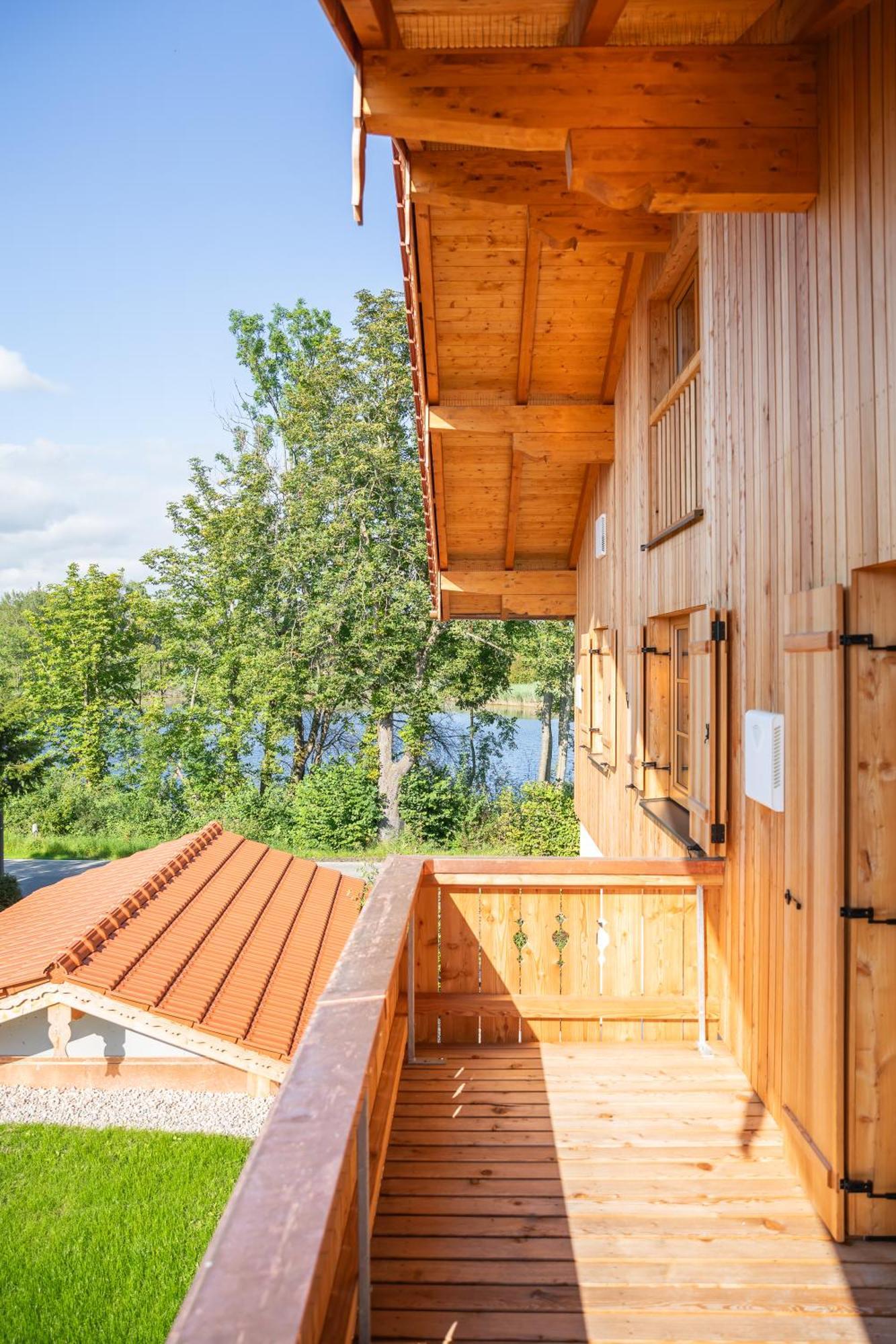 Graf Chiemo Suites - Direkt Am Chiemsee Mit Separatem Seezugang คีมิง ภายนอก รูปภาพ