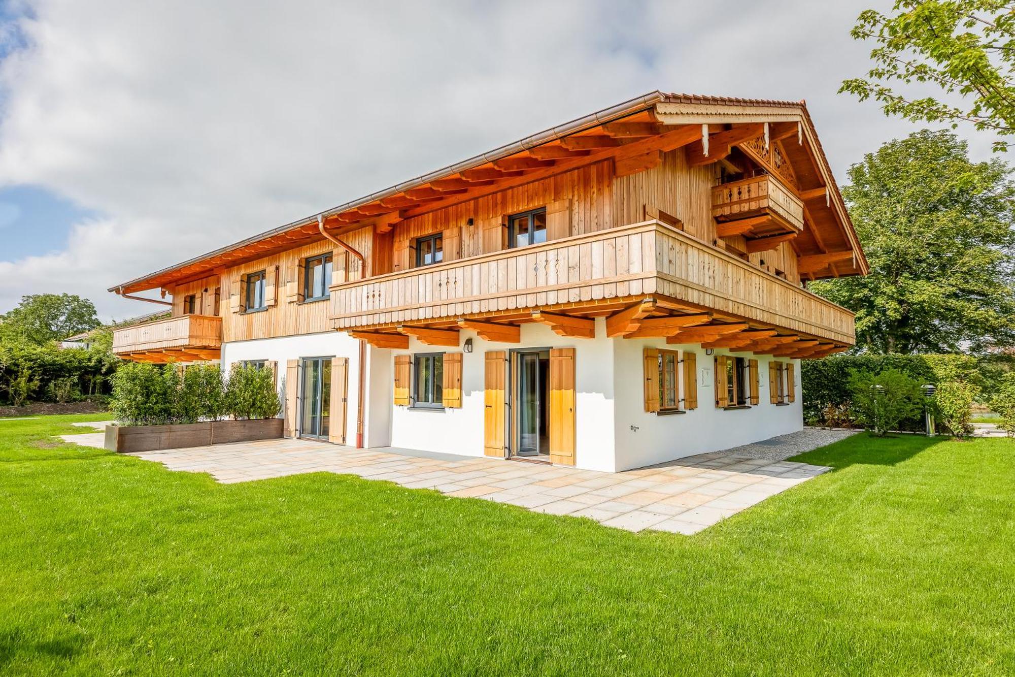 Graf Chiemo Suites - Direkt Am Chiemsee Mit Separatem Seezugang คีมิง ภายนอก รูปภาพ