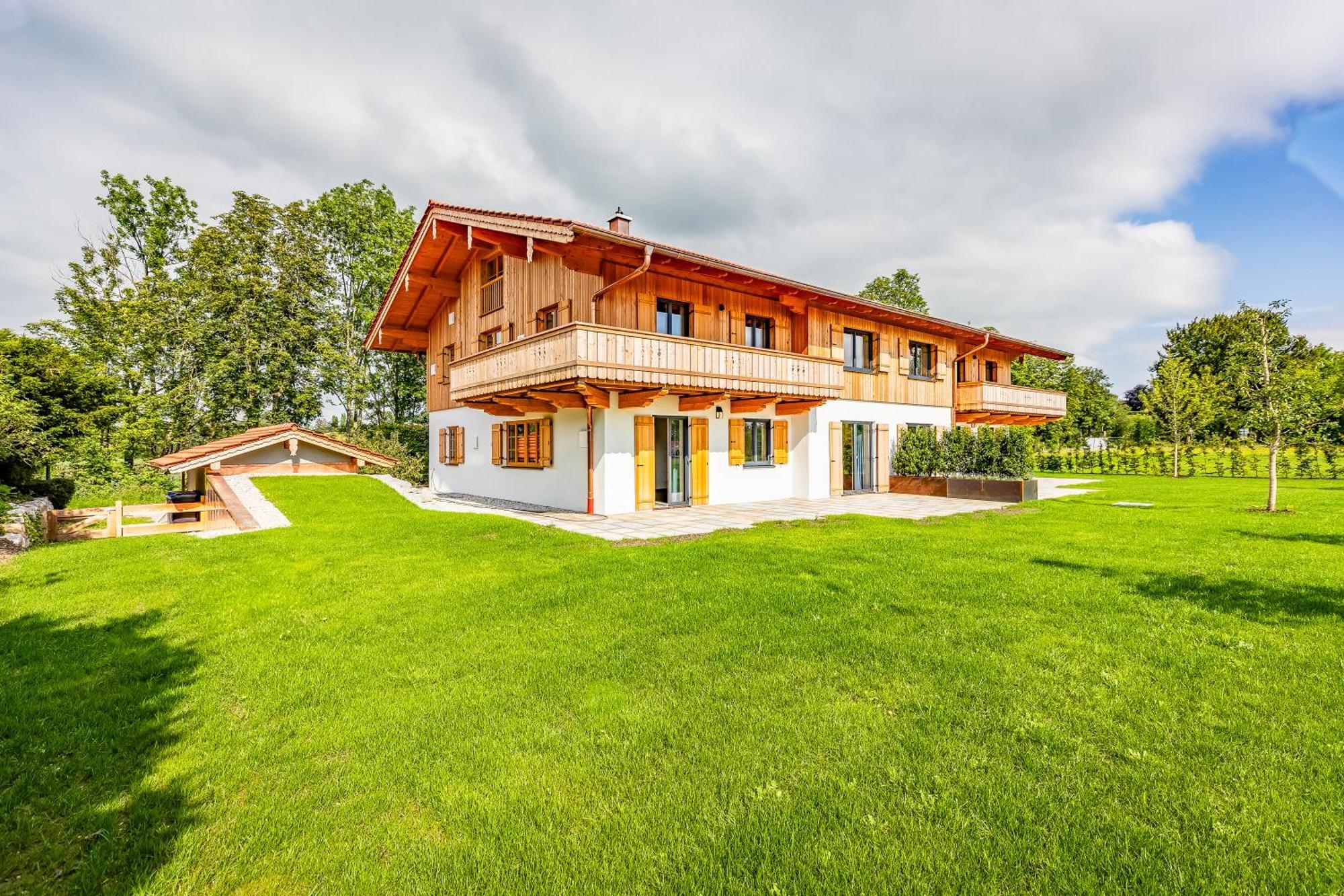 Graf Chiemo Suites - Direkt Am Chiemsee Mit Separatem Seezugang คีมิง ภายนอก รูปภาพ