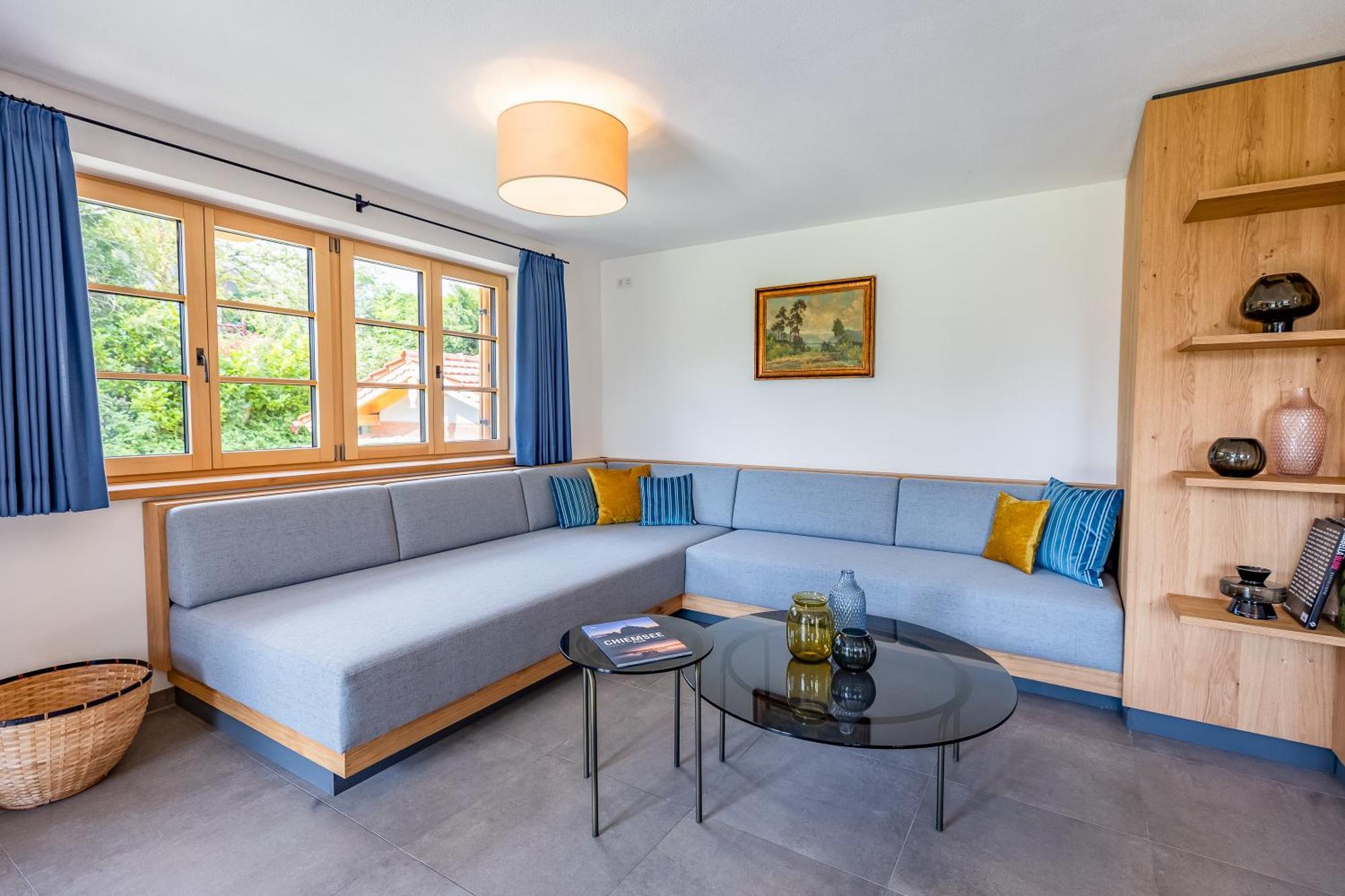 Graf Chiemo Suites - Direkt Am Chiemsee Mit Separatem Seezugang คีมิง ภายนอก รูปภาพ