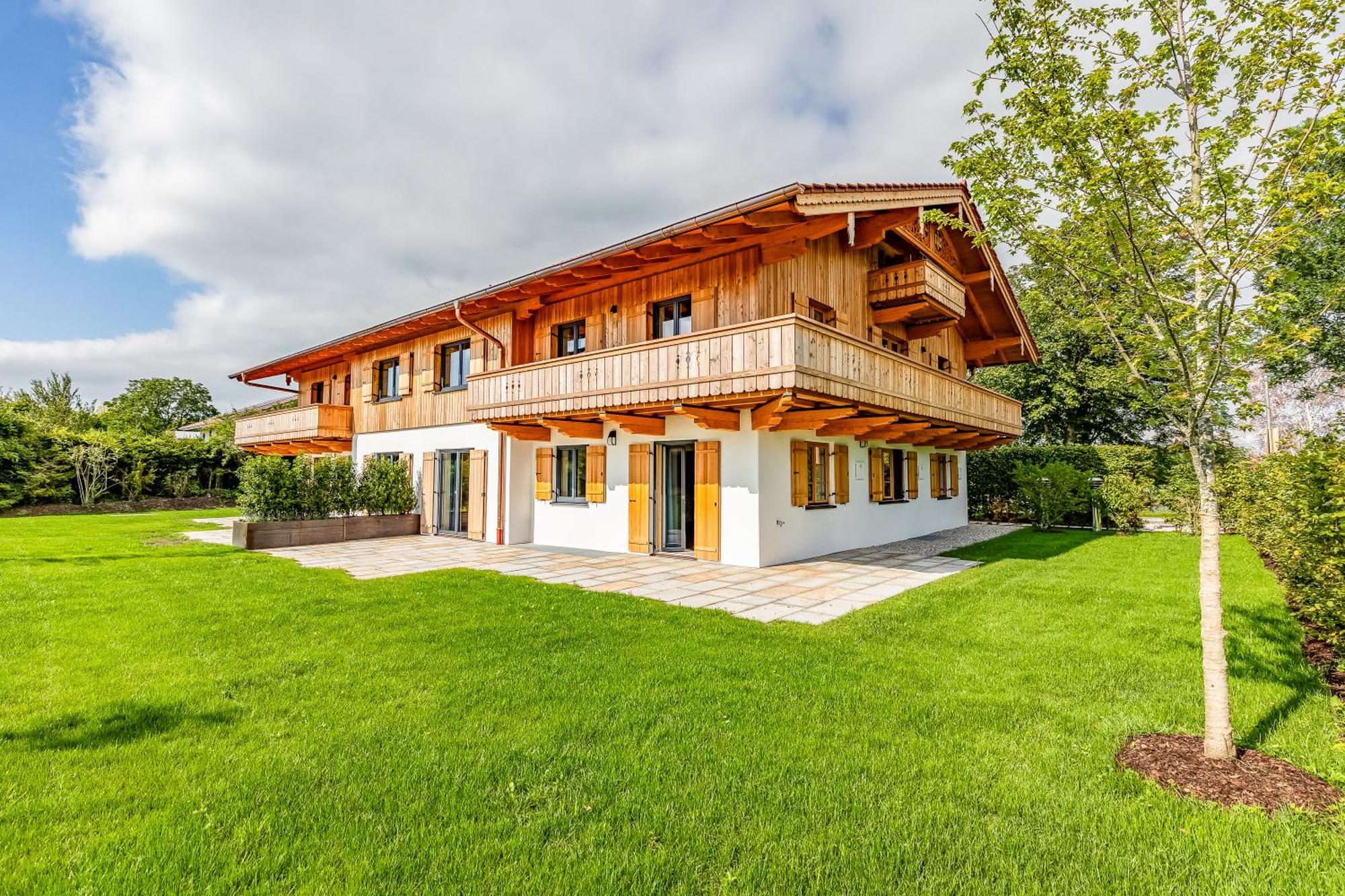 Graf Chiemo Suites - Direkt Am Chiemsee Mit Separatem Seezugang คีมิง ภายนอก รูปภาพ
