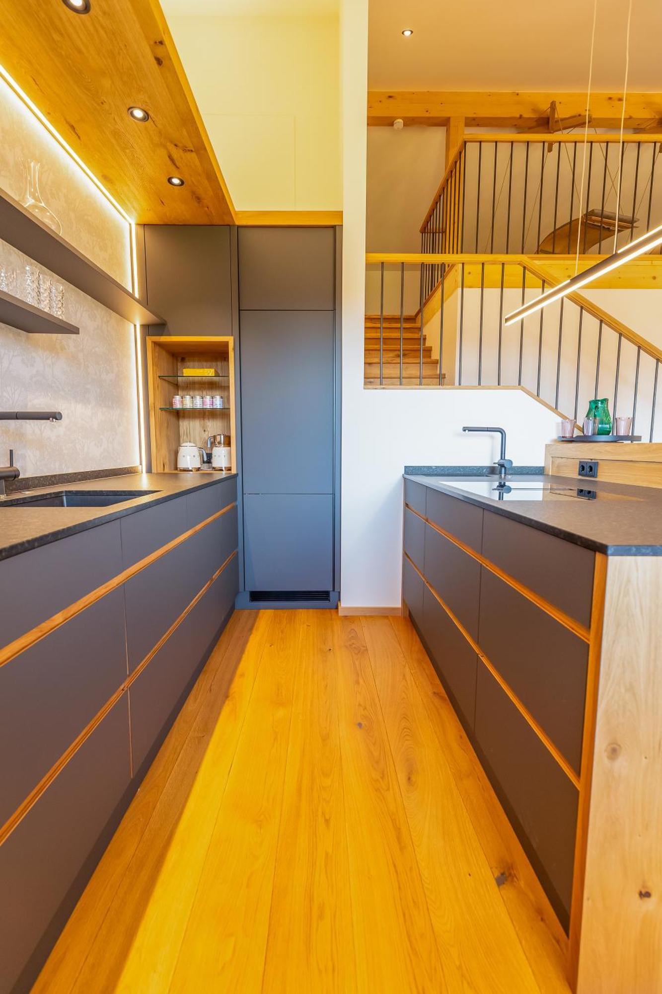 Graf Chiemo Suites - Direkt Am Chiemsee Mit Separatem Seezugang คีมิง ภายนอก รูปภาพ