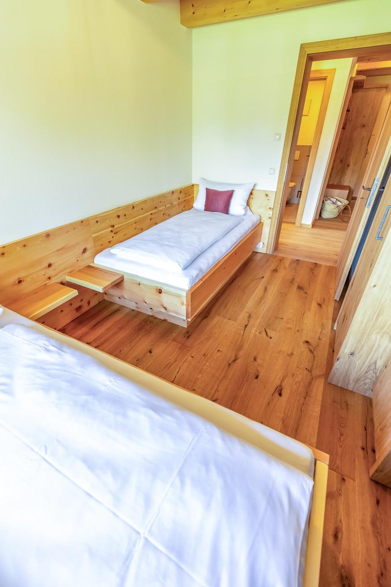 Graf Chiemo Suites - Direkt Am Chiemsee Mit Separatem Seezugang คีมิง ภายนอก รูปภาพ