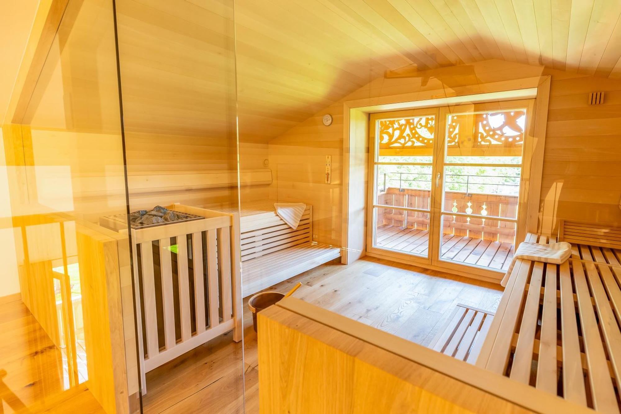 Graf Chiemo Suites - Direkt Am Chiemsee Mit Separatem Seezugang คีมิง ภายนอก รูปภาพ