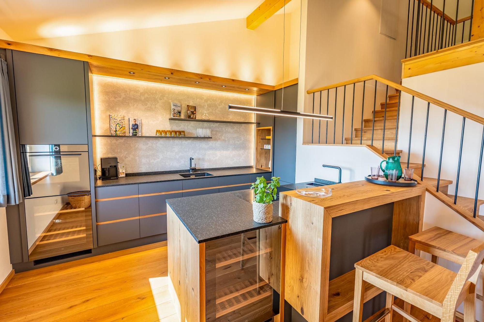 Graf Chiemo Suites - Direkt Am Chiemsee Mit Separatem Seezugang คีมิง ภายนอก รูปภาพ